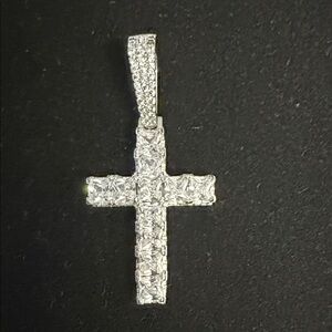 Elegant Silver 925 Cross Pendant